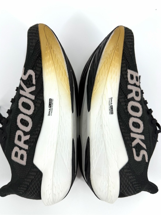 Brooks Hyperion Max 2 Mens Running Sneaker Shoe Black Gold Sz 8